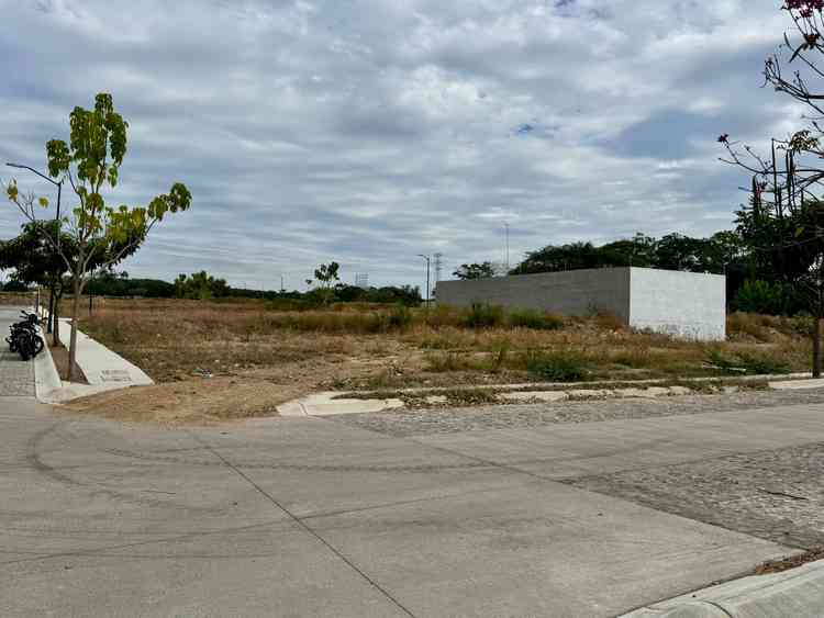 terreno en venta avenida constitucion los olivos colima colima pUeKDPv
